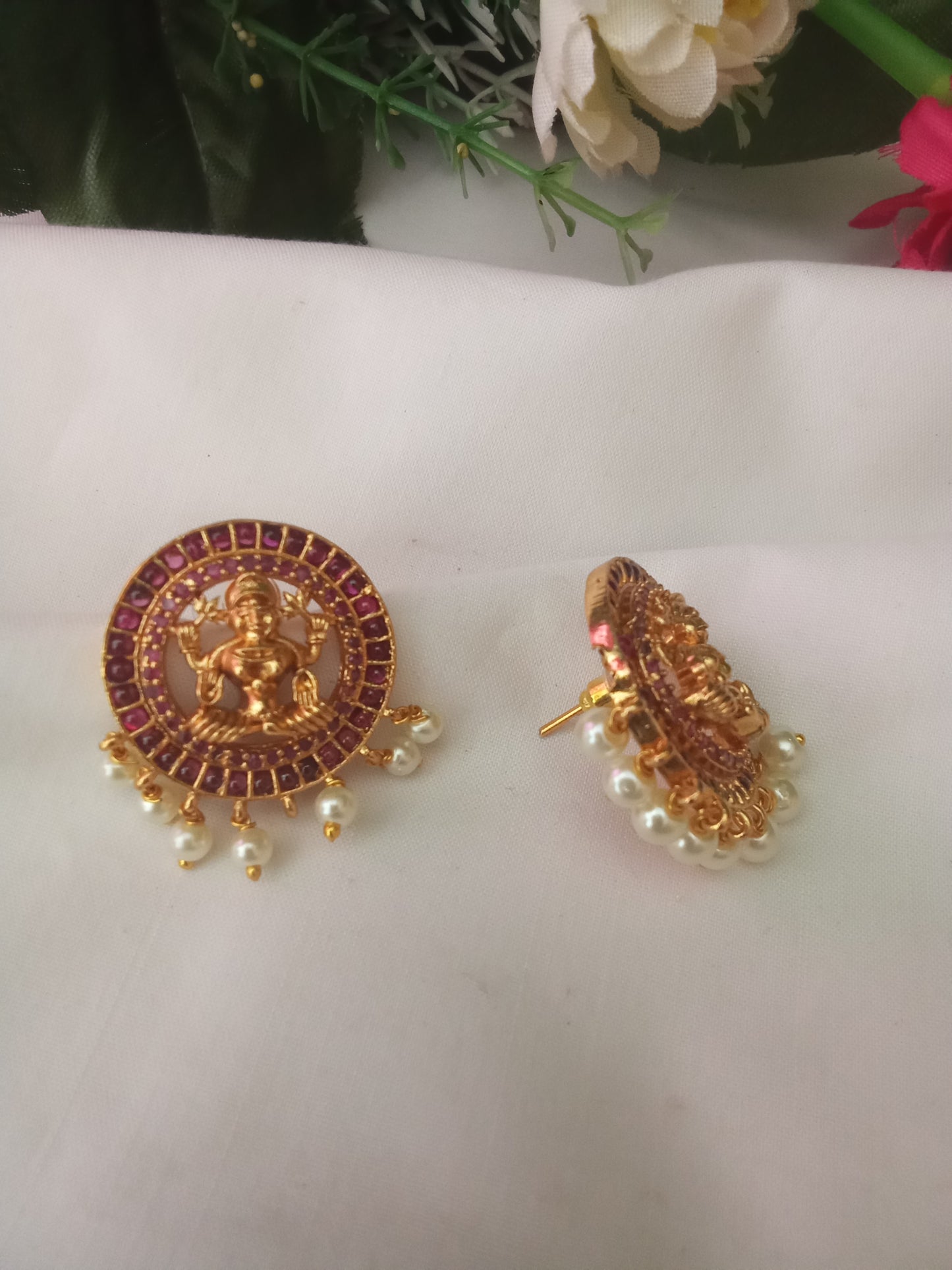 EARING-SHST23