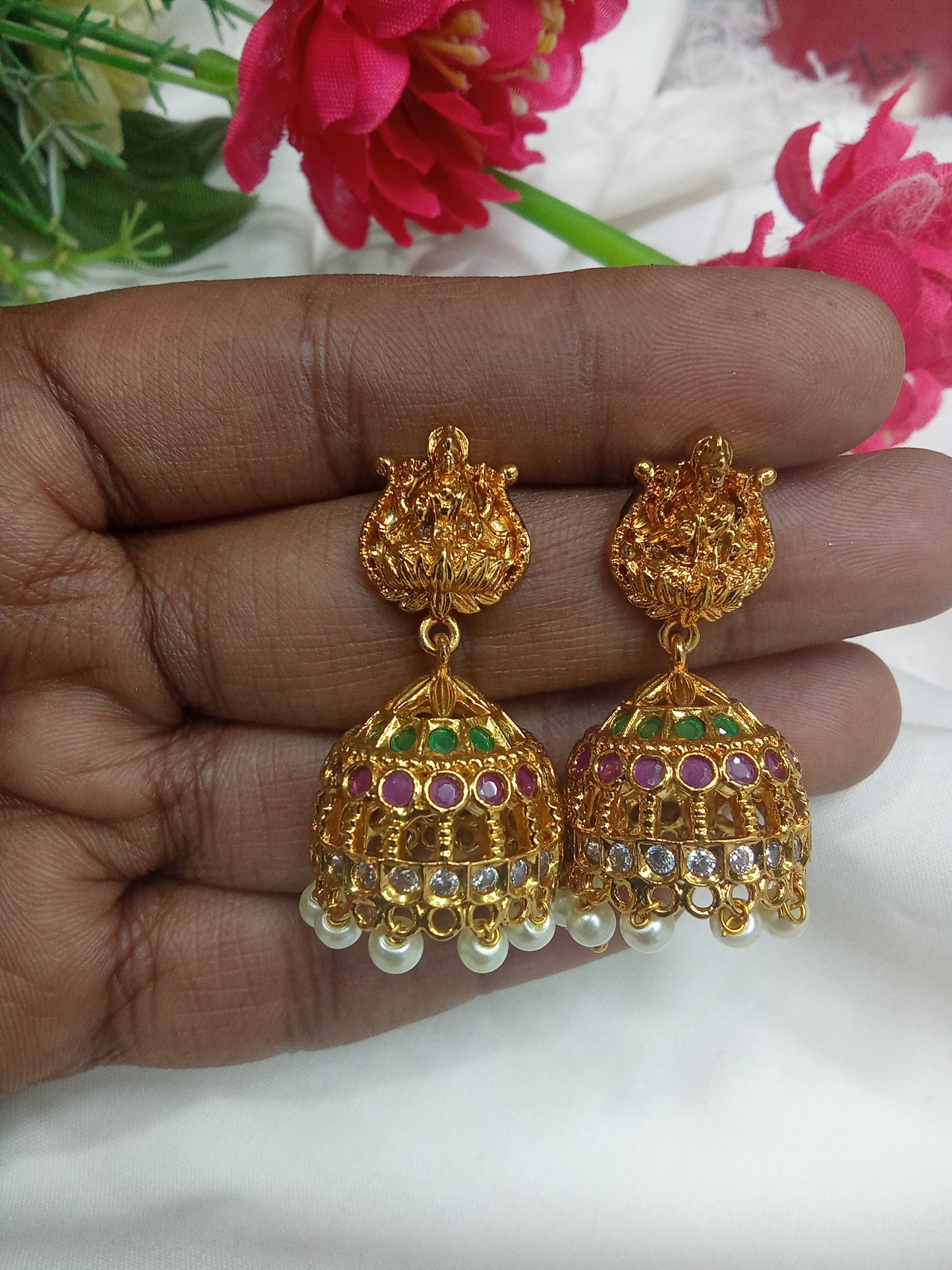 EARING-SHER12