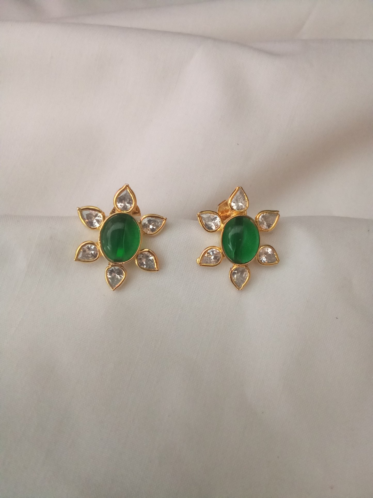 EARING-SHST70