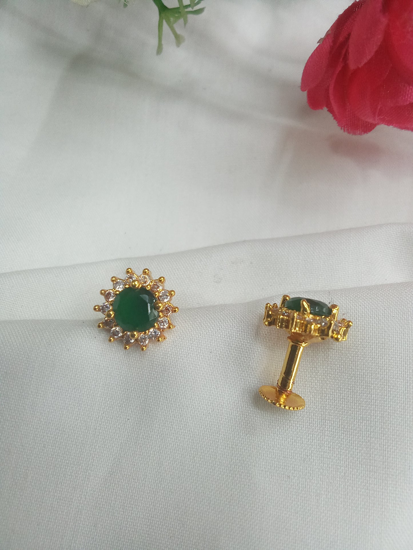 EARING-SHST26