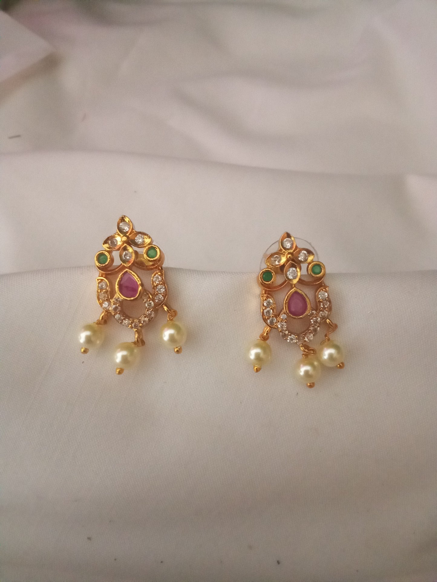 EARING-SHST35