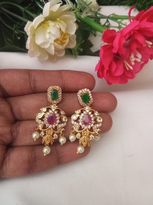 EARING-SHER273