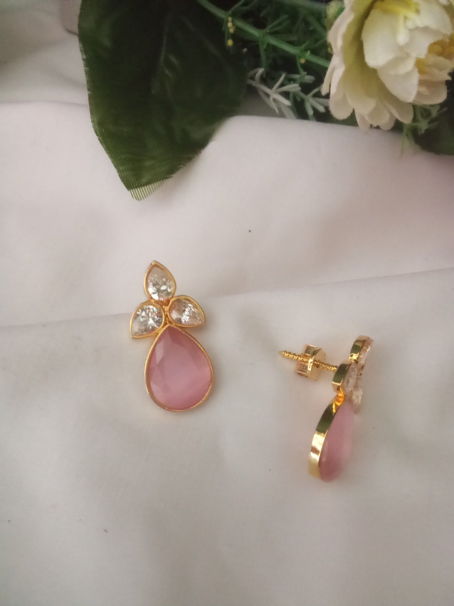 EARING-SHST62
