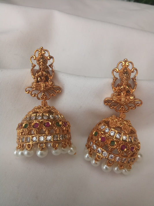 EARING-SHER71