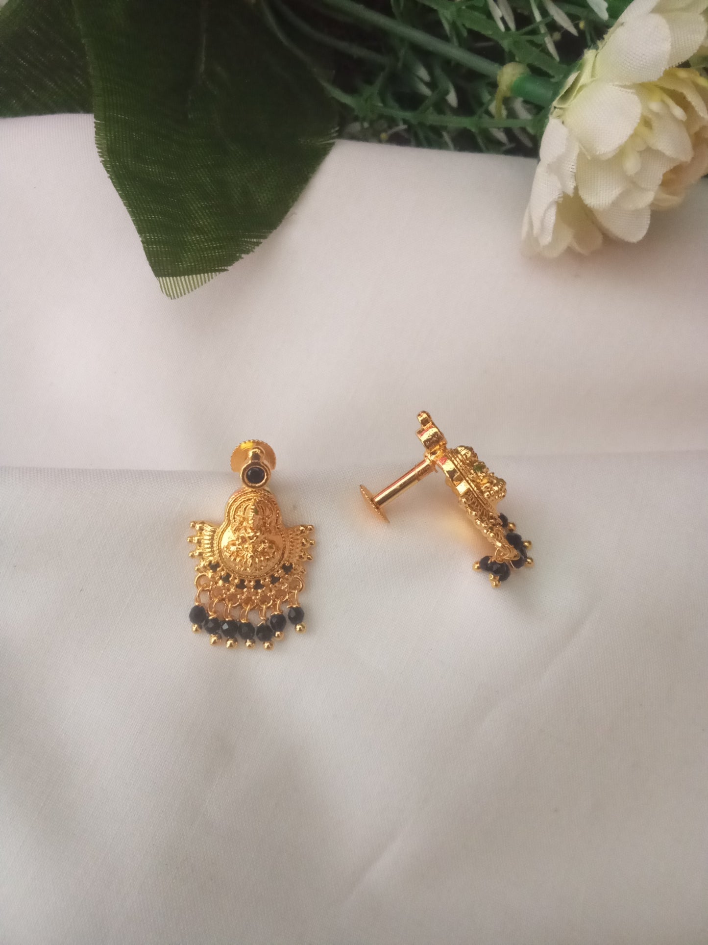 EARING-SHST93