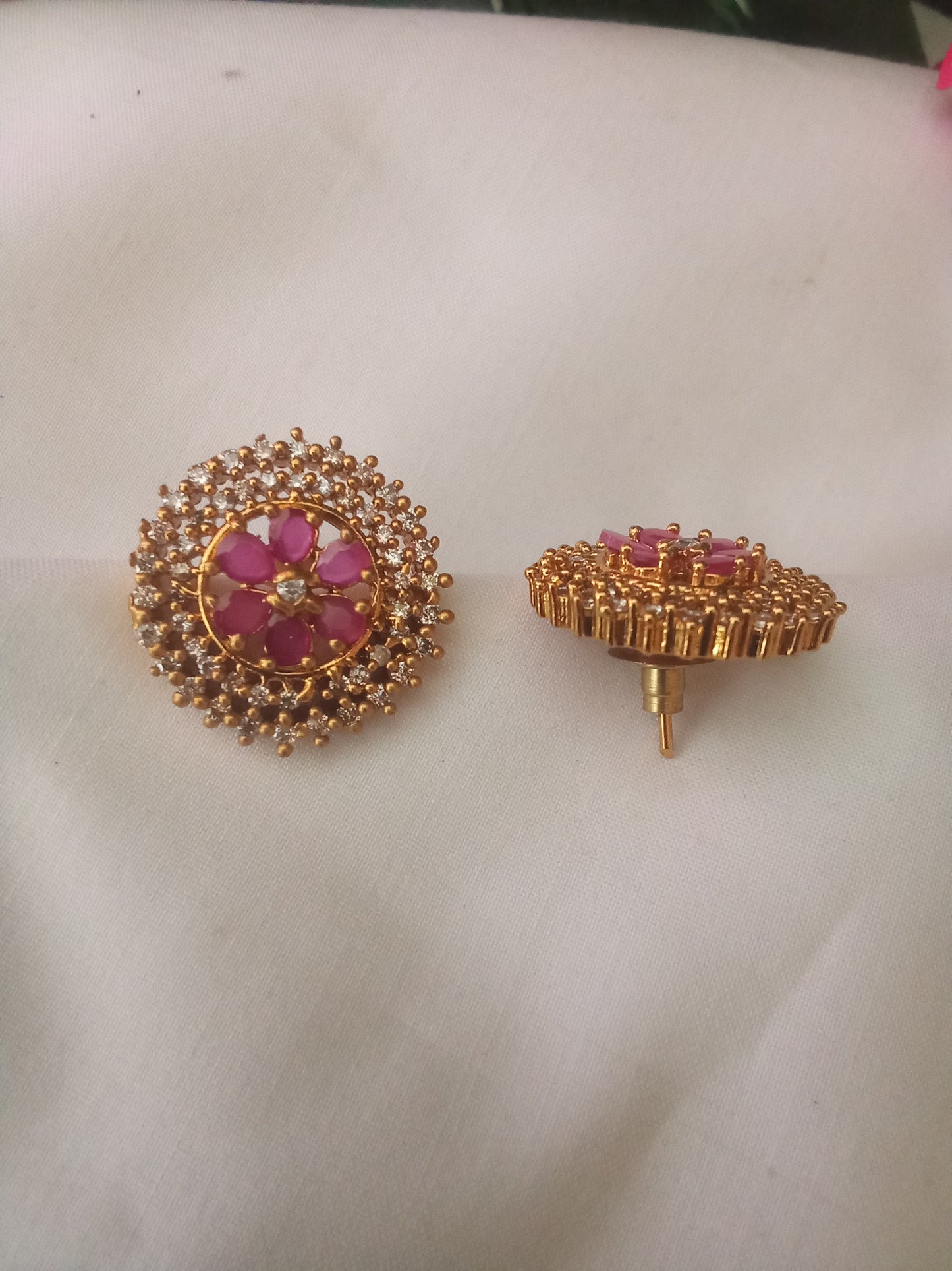 EARING-SHST88