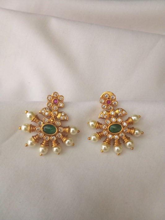 EARING-SHER220