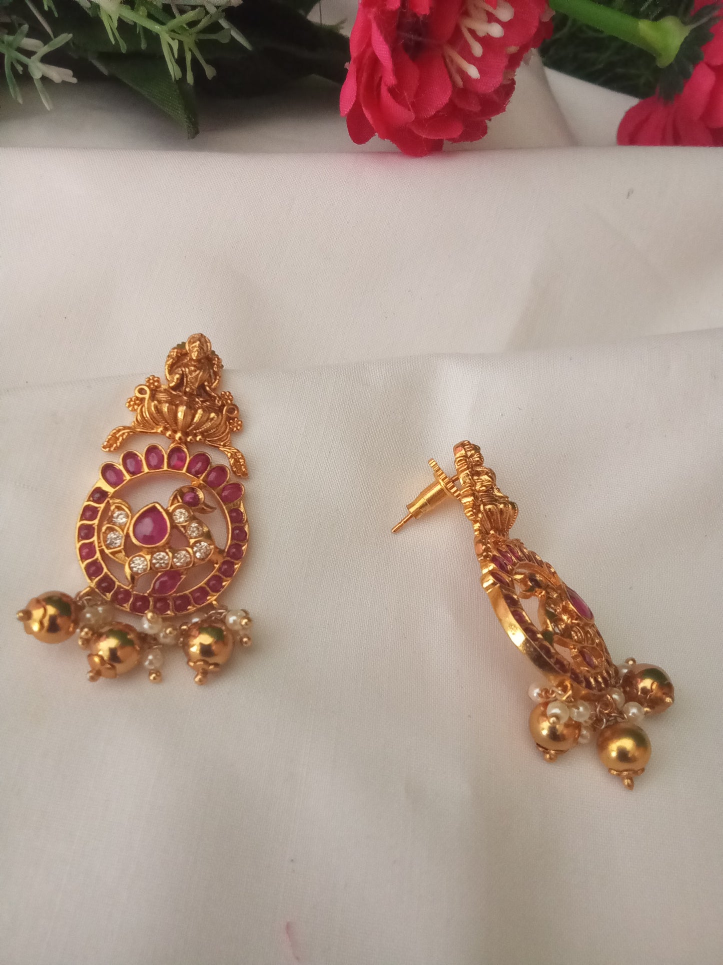 EARING-SHER152