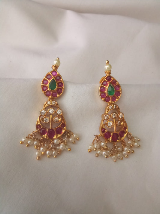 EARING-SHER221