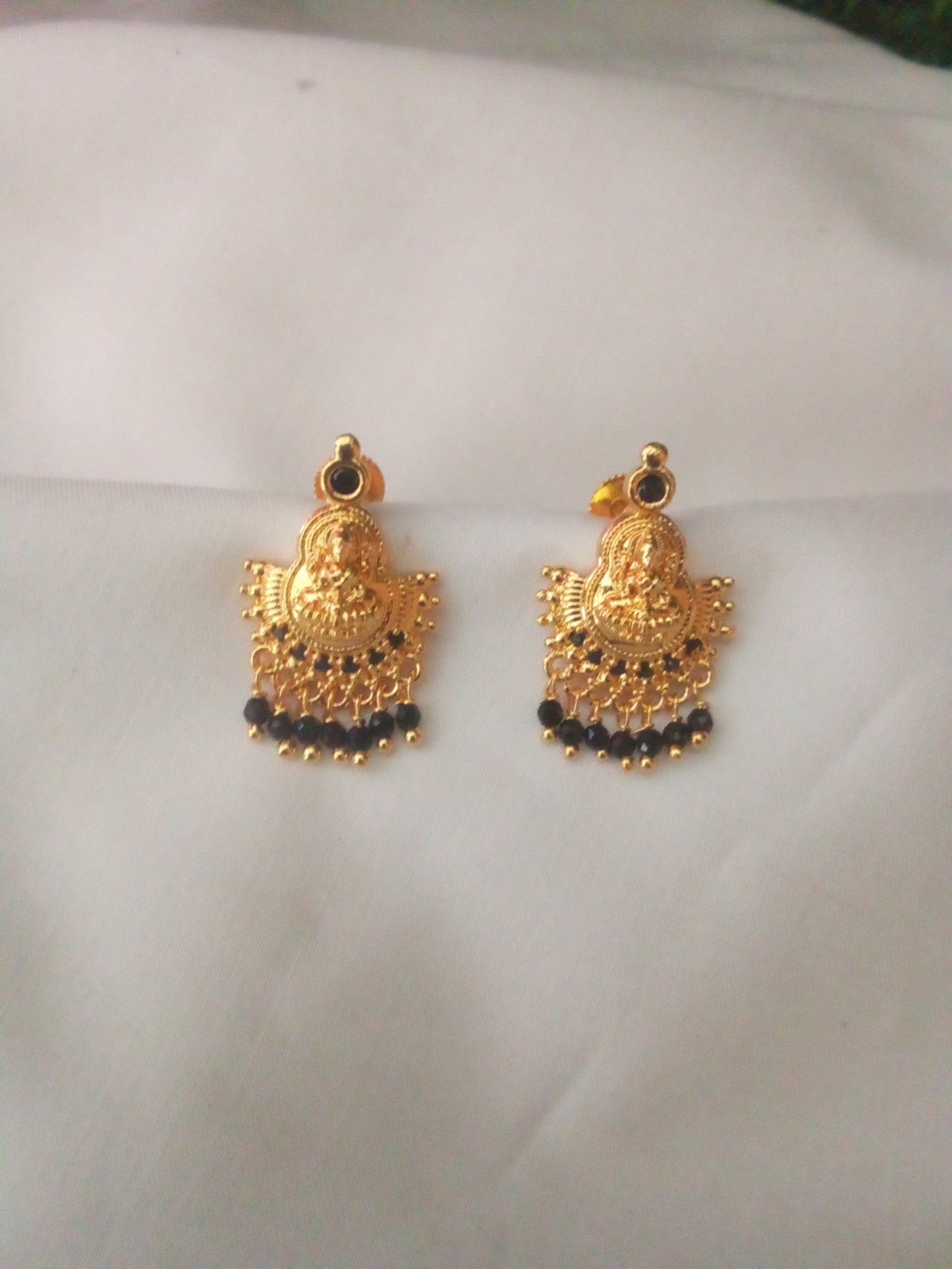 EARING-SHST93