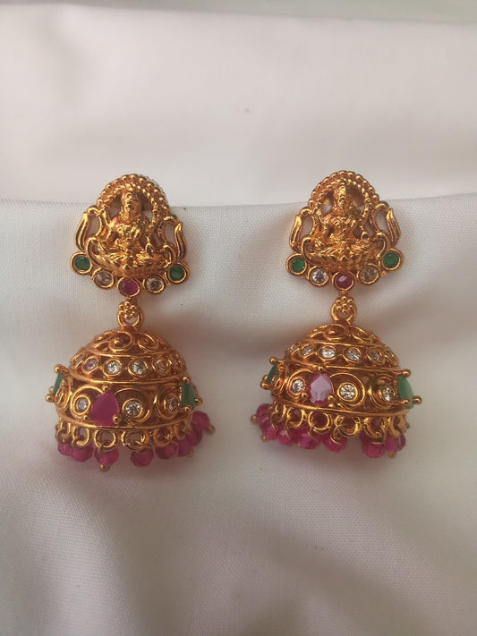 EARING-SHER86