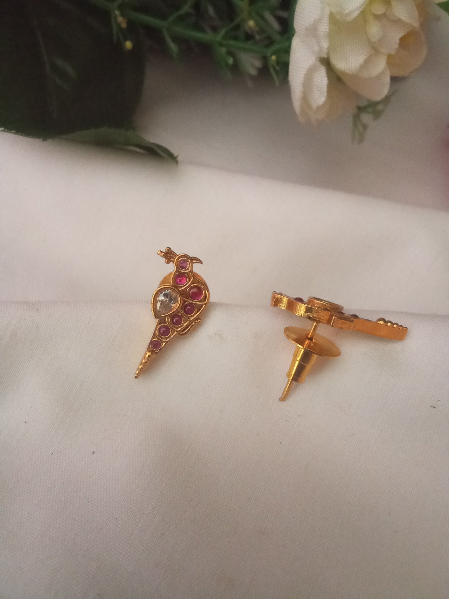 EARING-SHST49