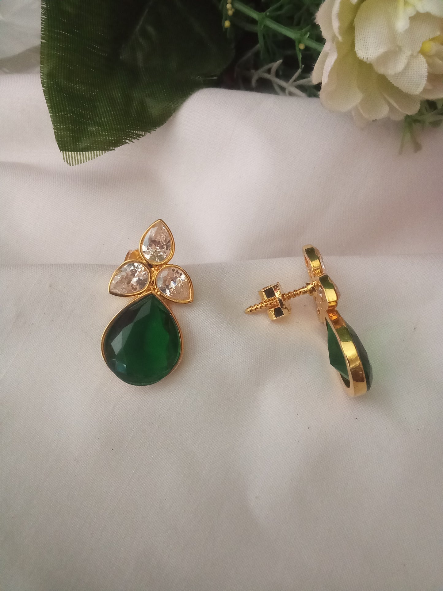 EARING-SHST61