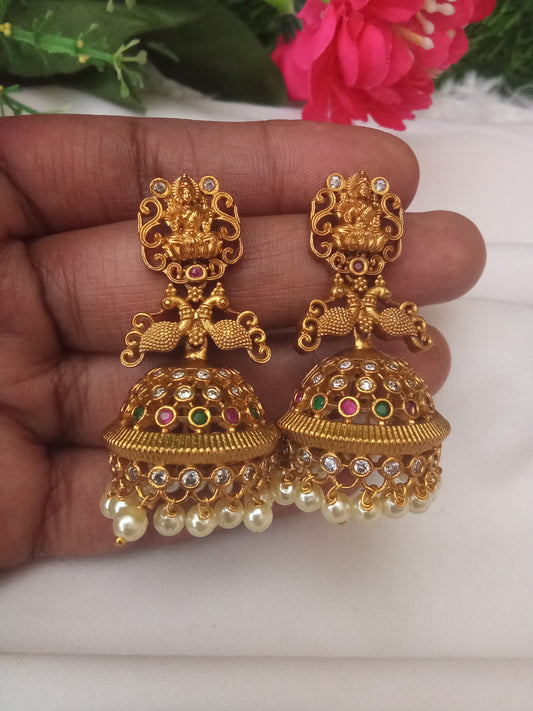 EARING-SHER47