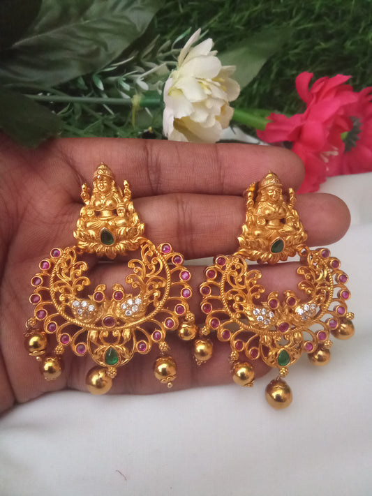 EARING-SHER163