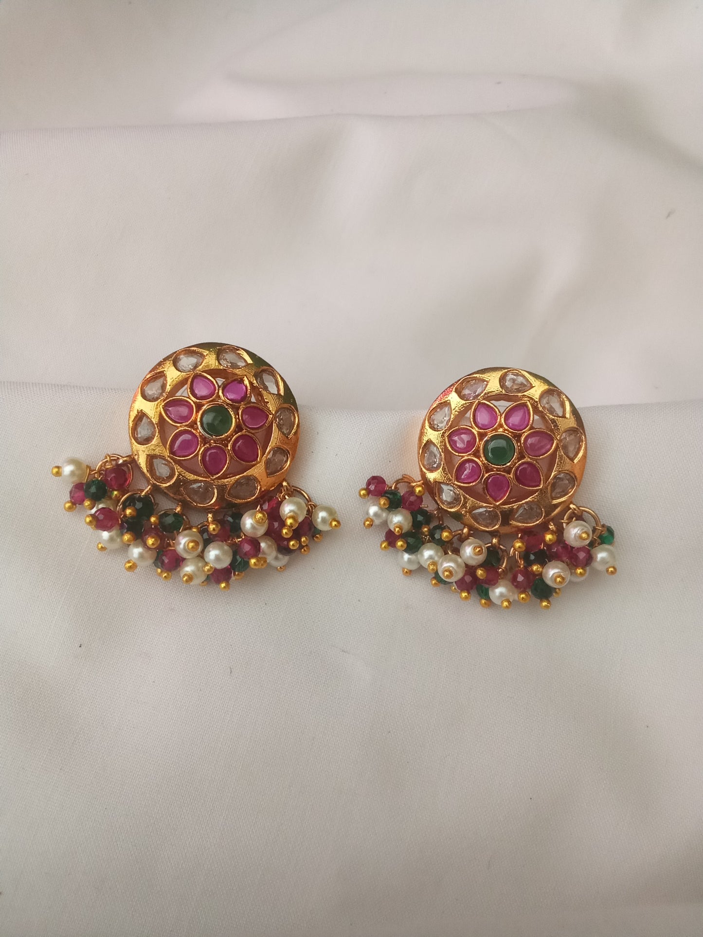 EARING-SHST22