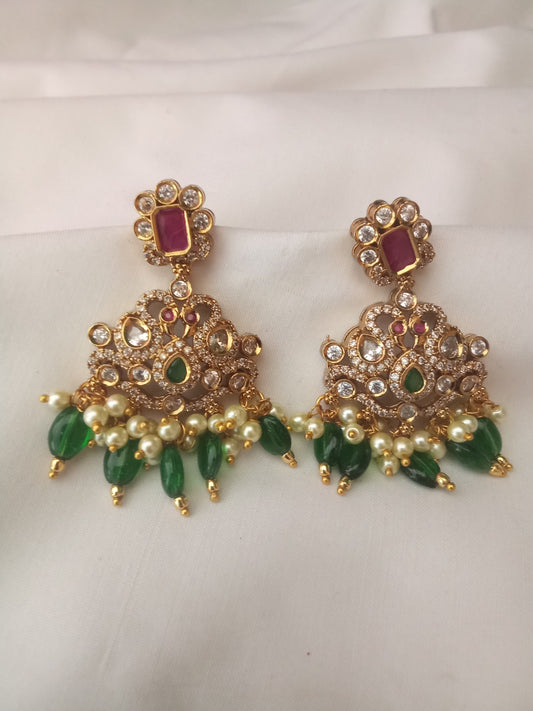EARING-SHER121