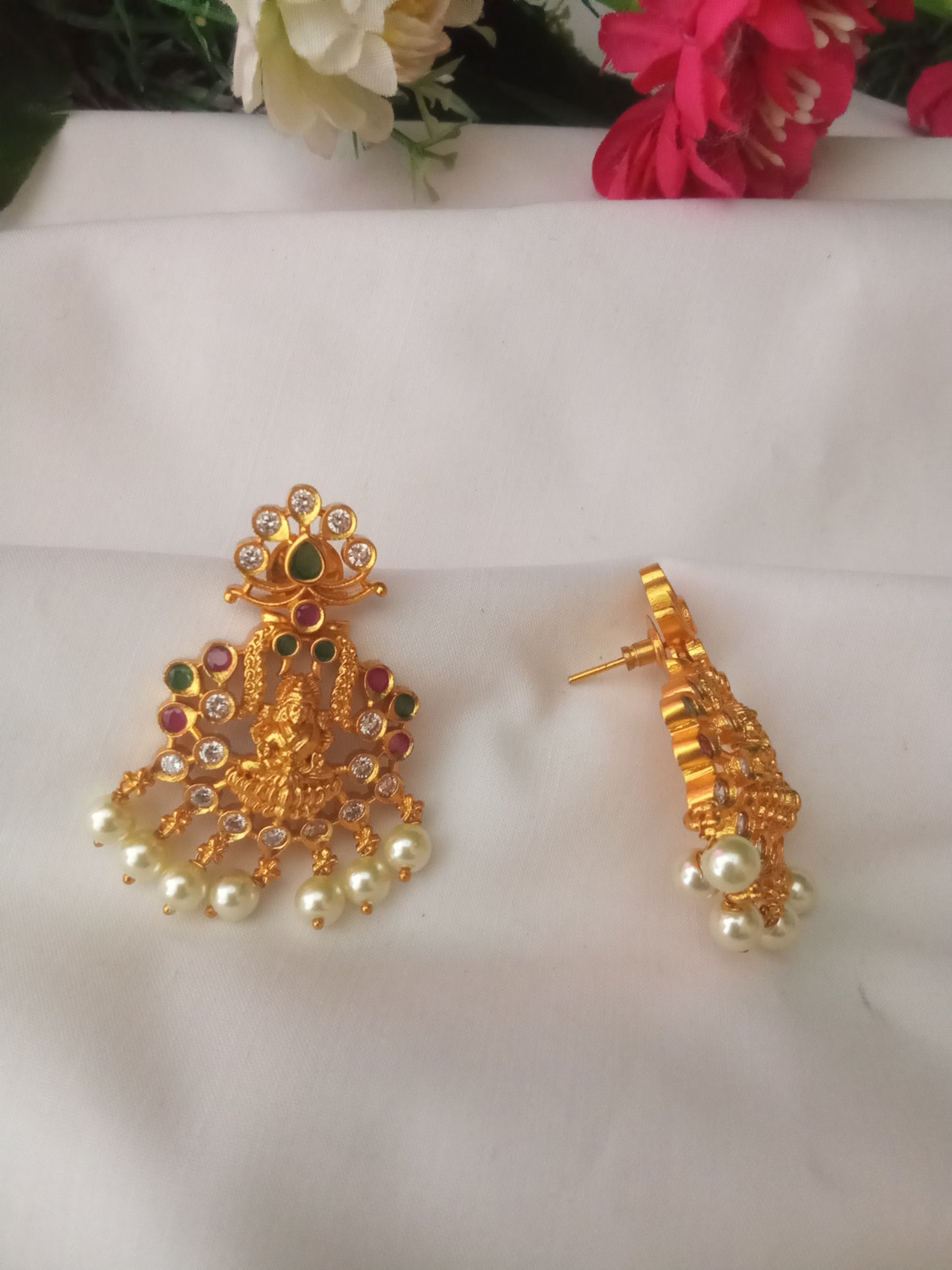 EARING-SHER176