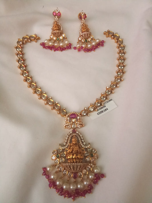 Antique Lakshmi Temple Pendant Set-SHNC04