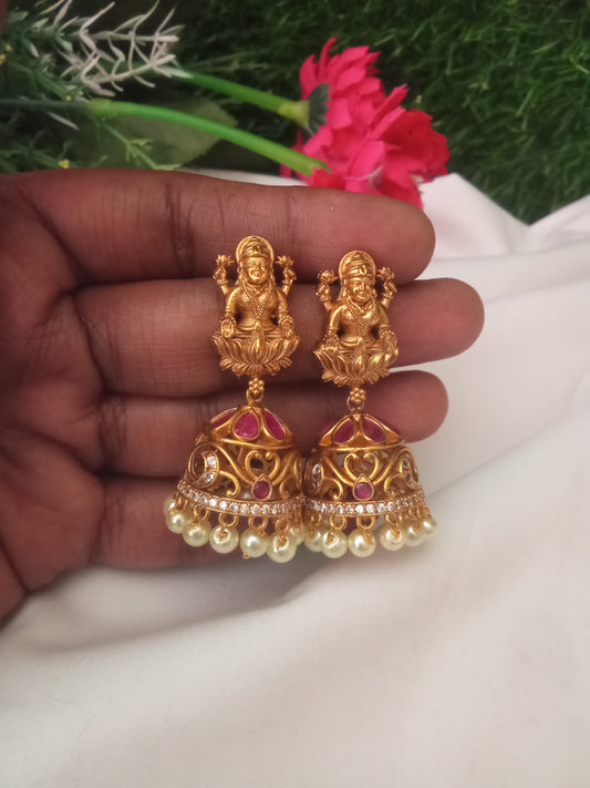 EARING-SHER51