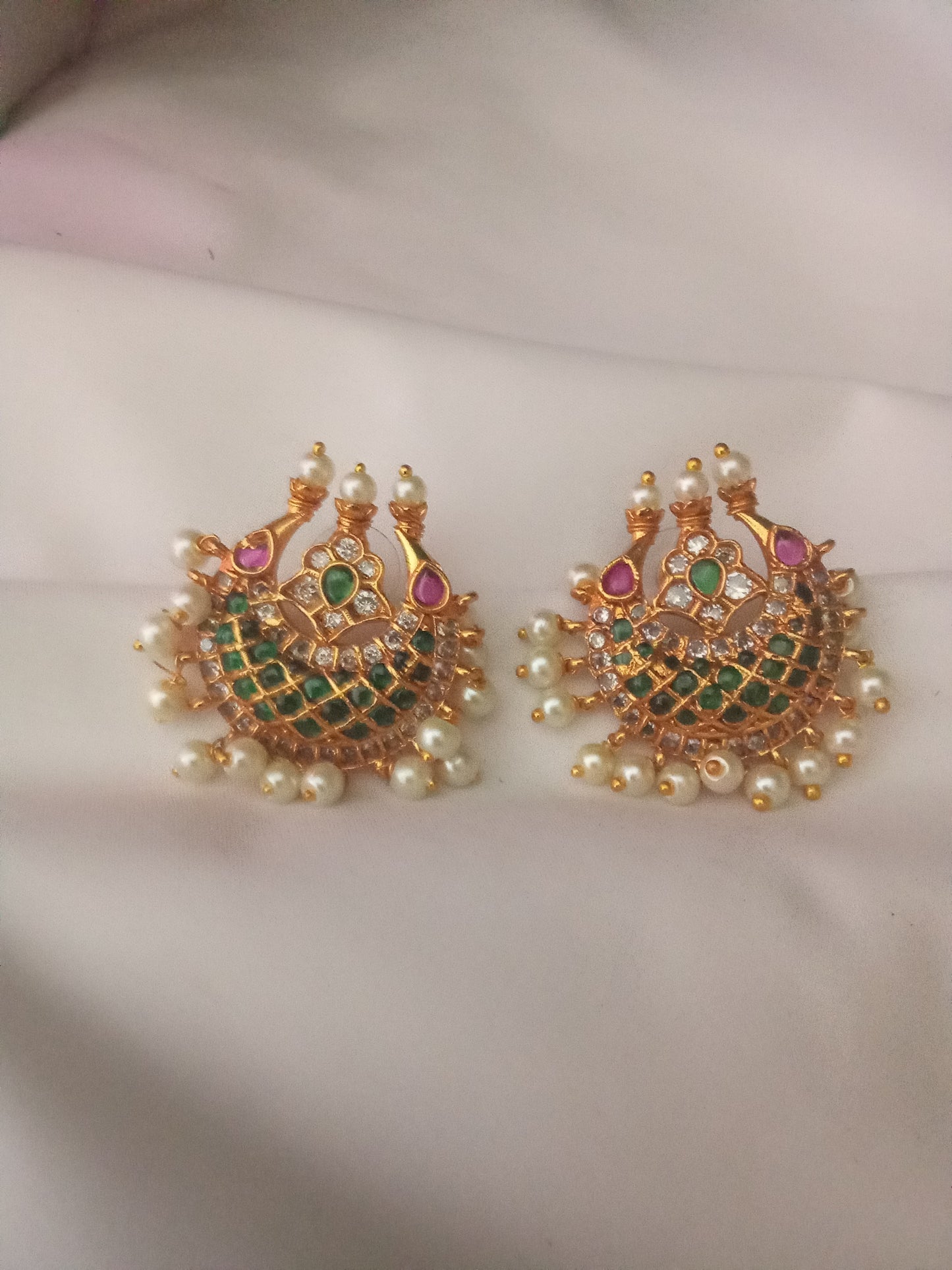 EARING-SHST47