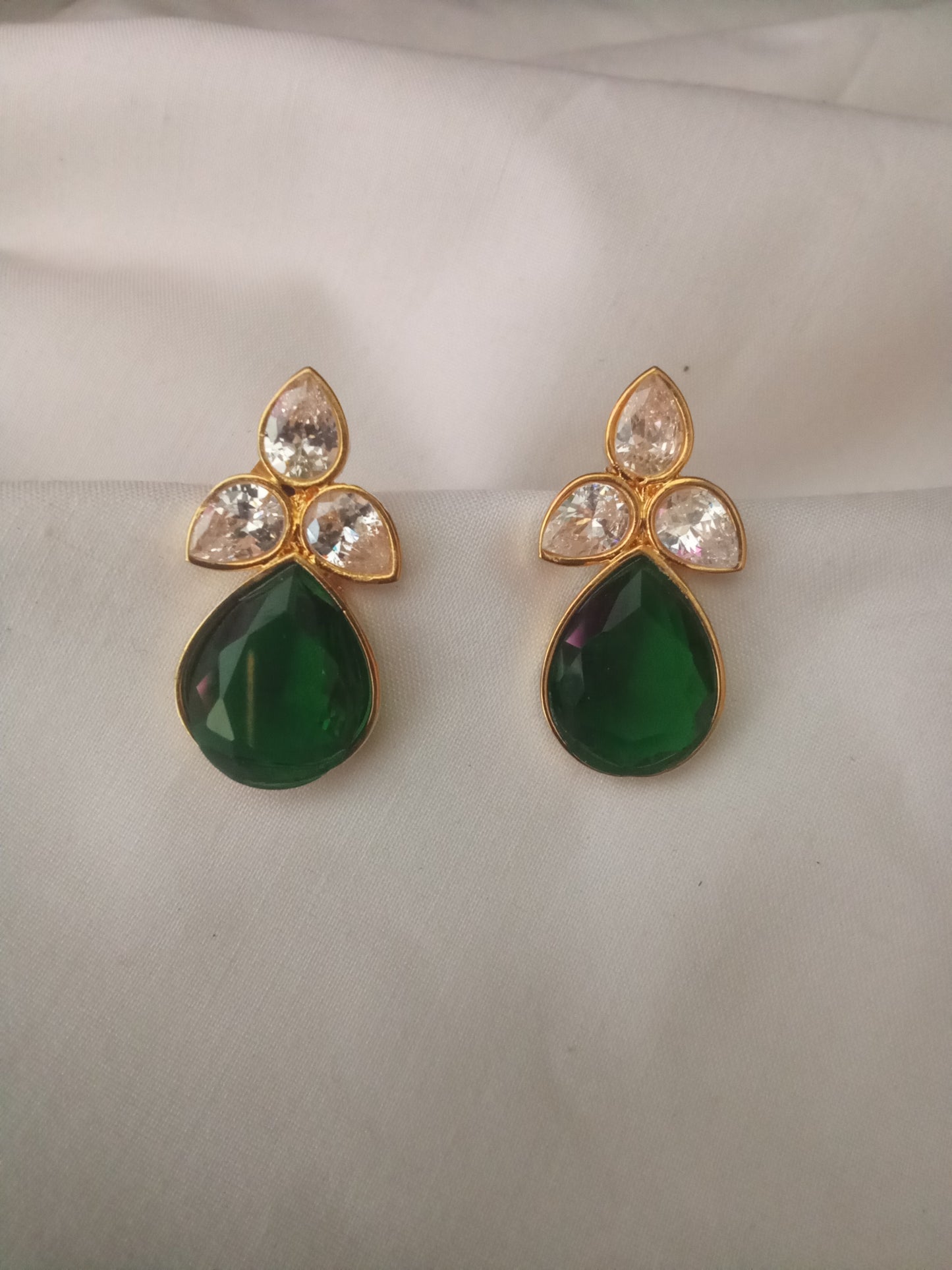 EARING-SHST61