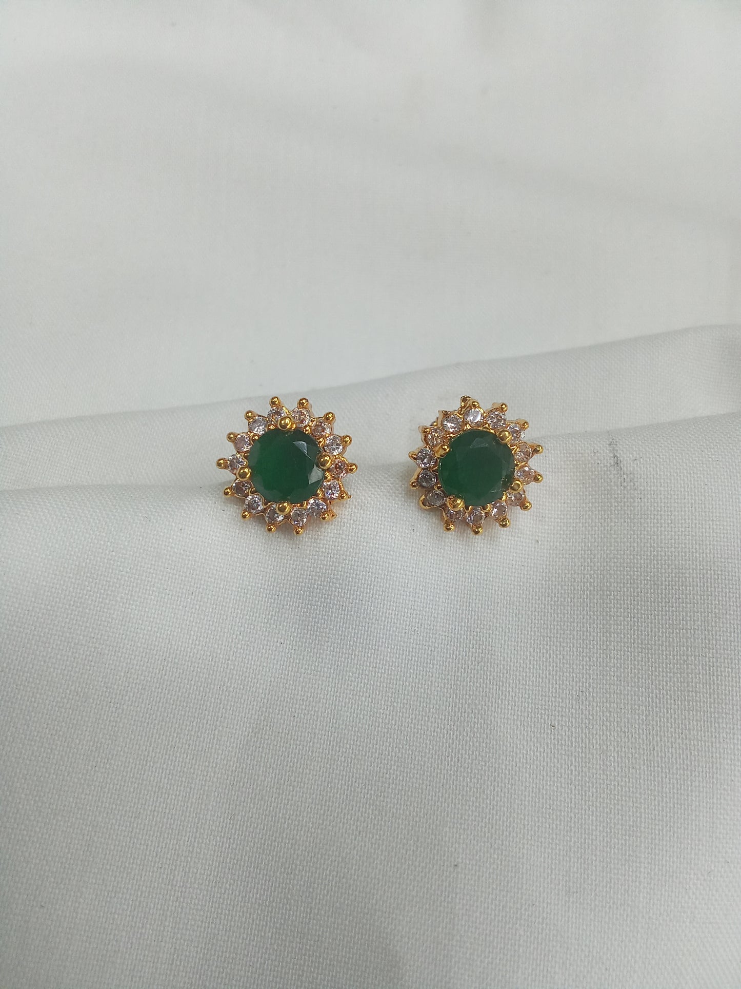 EARING-SHST26