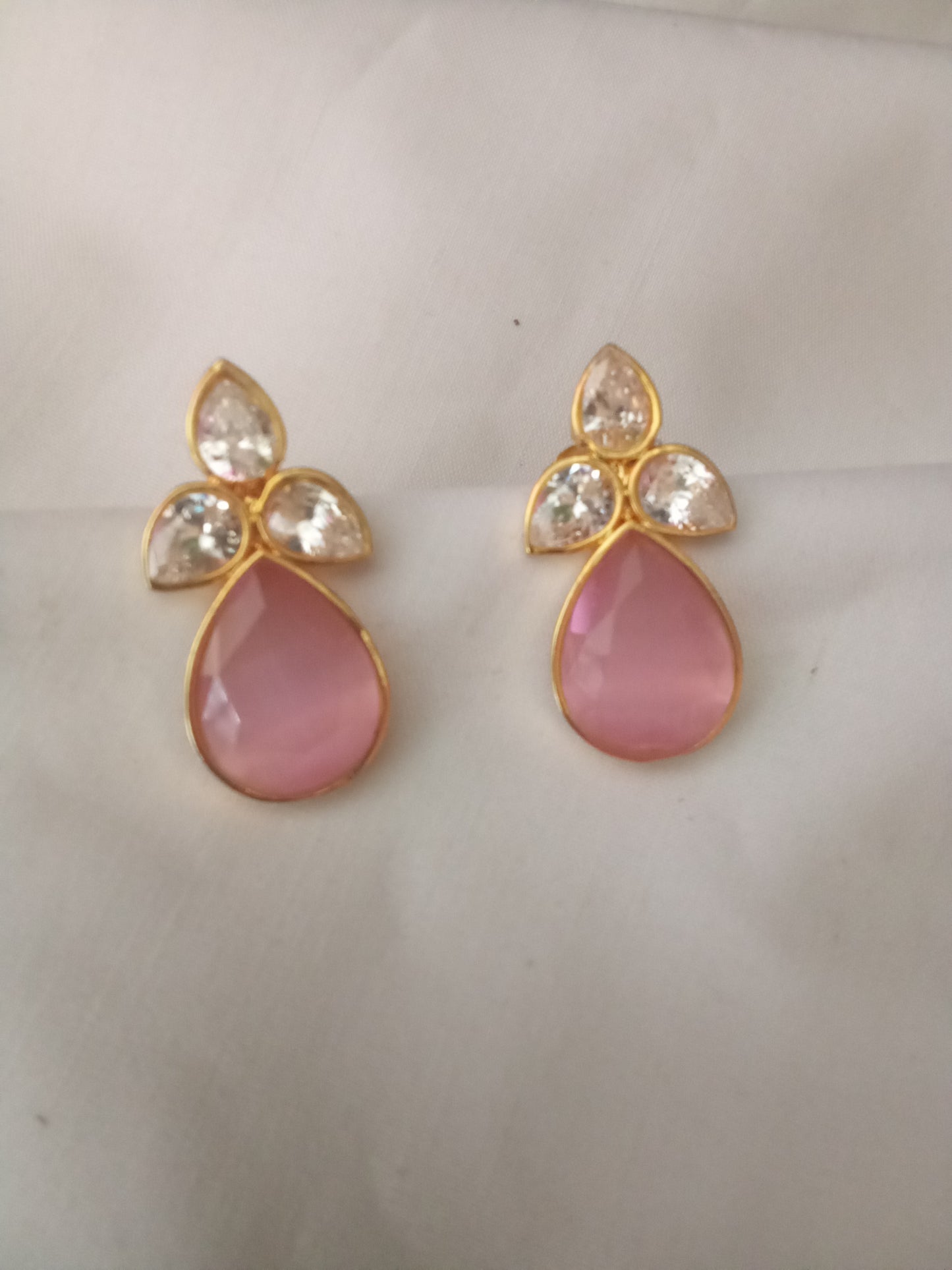 EARING-SHST62