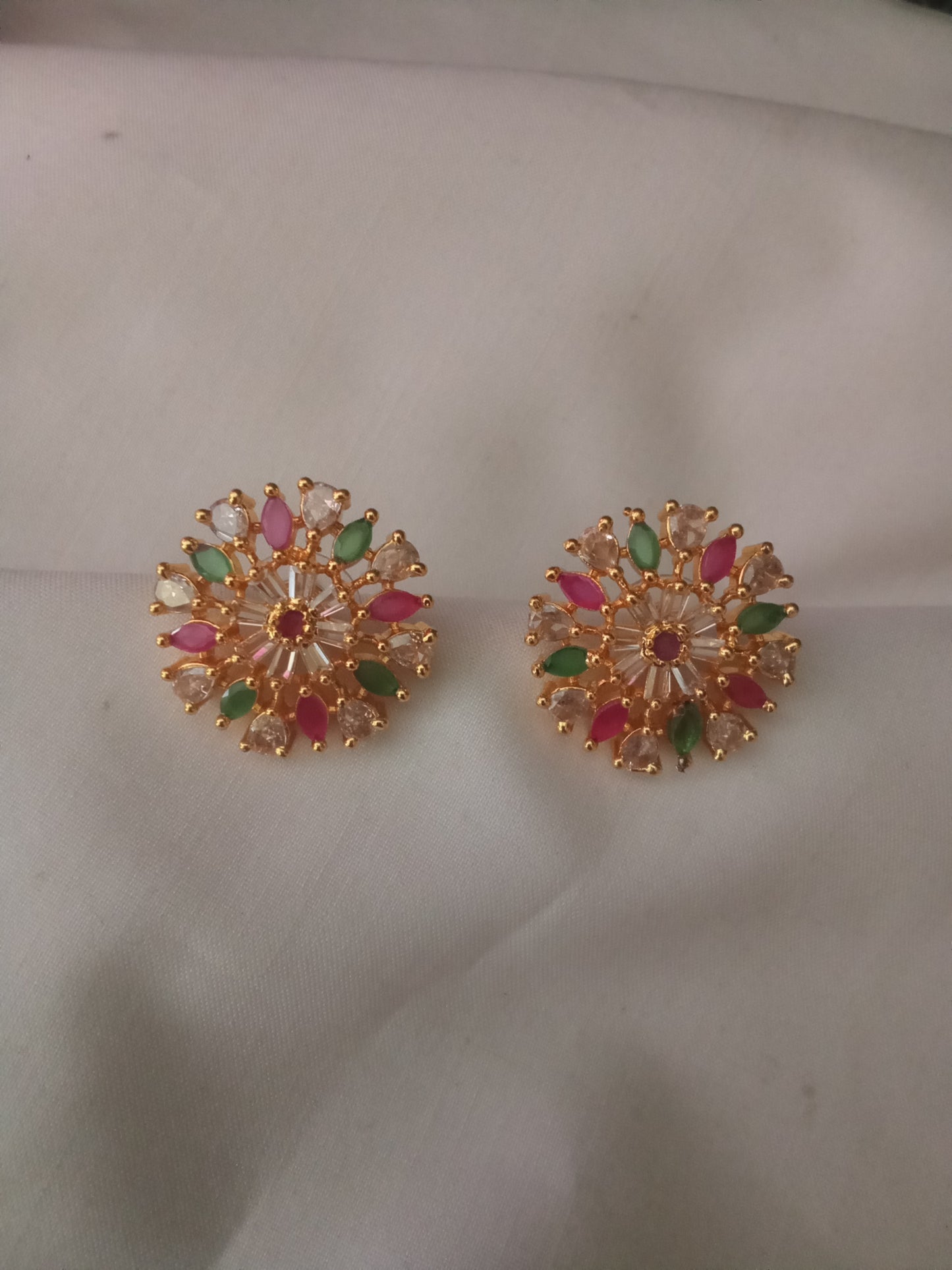 EARING-SHST89
