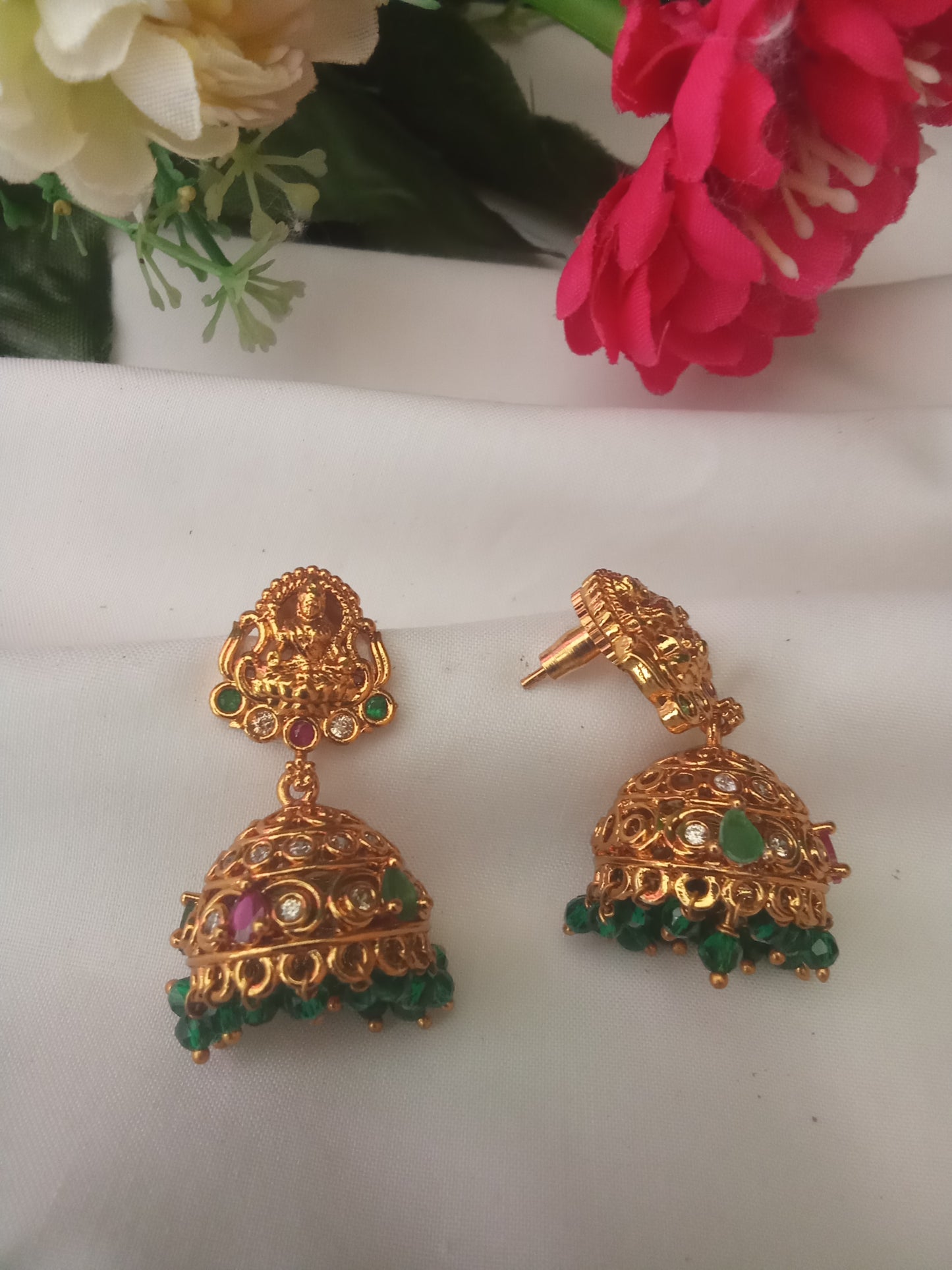 EARING-SHER77