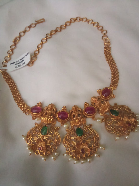 Three Pendant Lakshmi Choker Necklace-SHNC05